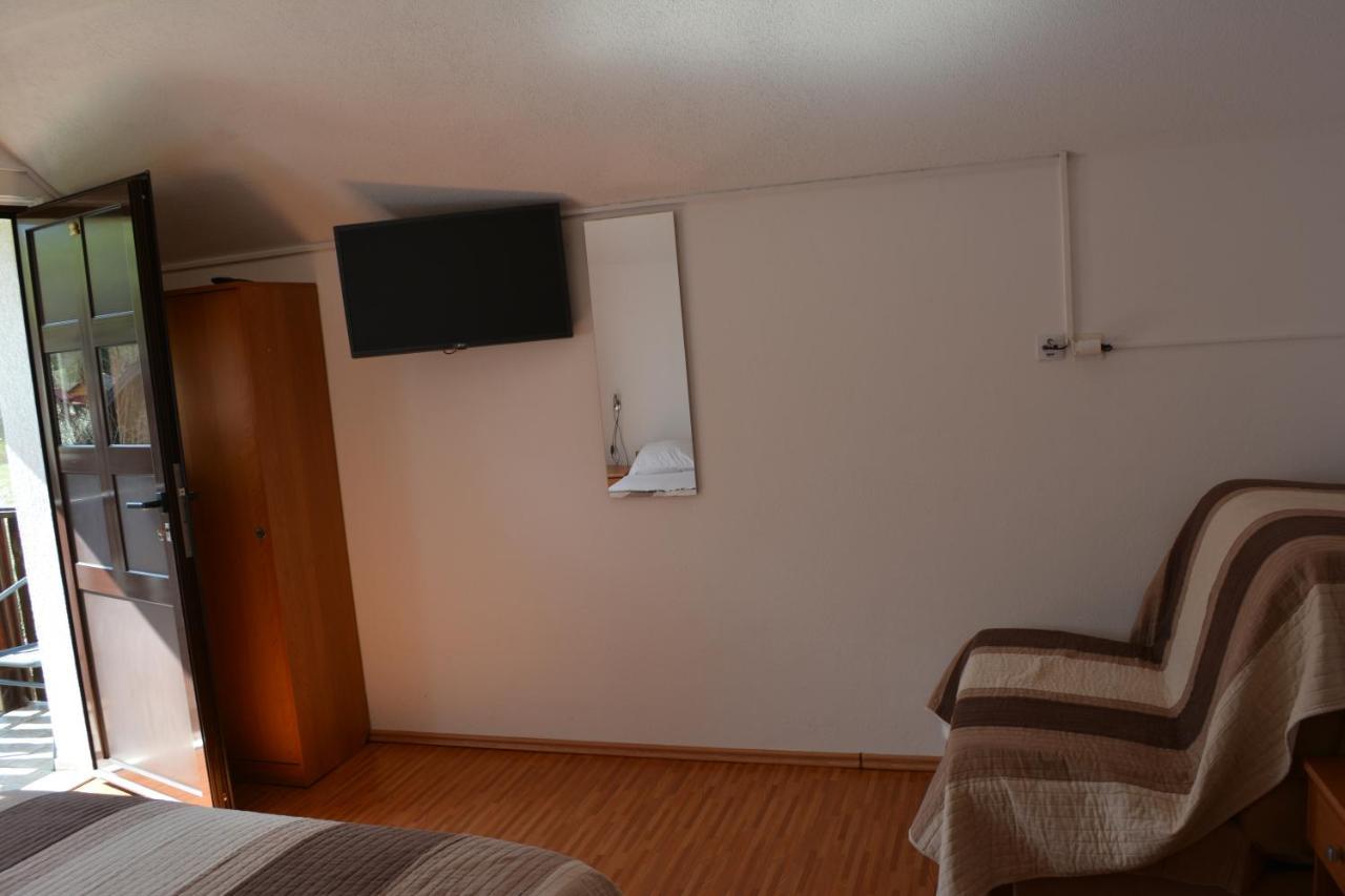 Guesthouse Andja Smoljanac Bagian luar foto